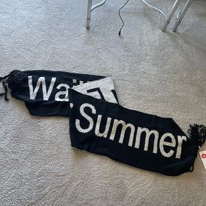 NWT wild fox “waiting for summer” scarf
